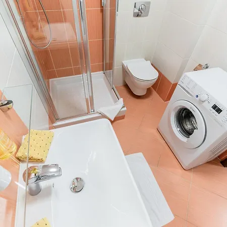 Helena 15 A Helena 21 Hrabovo * Ruzomberok